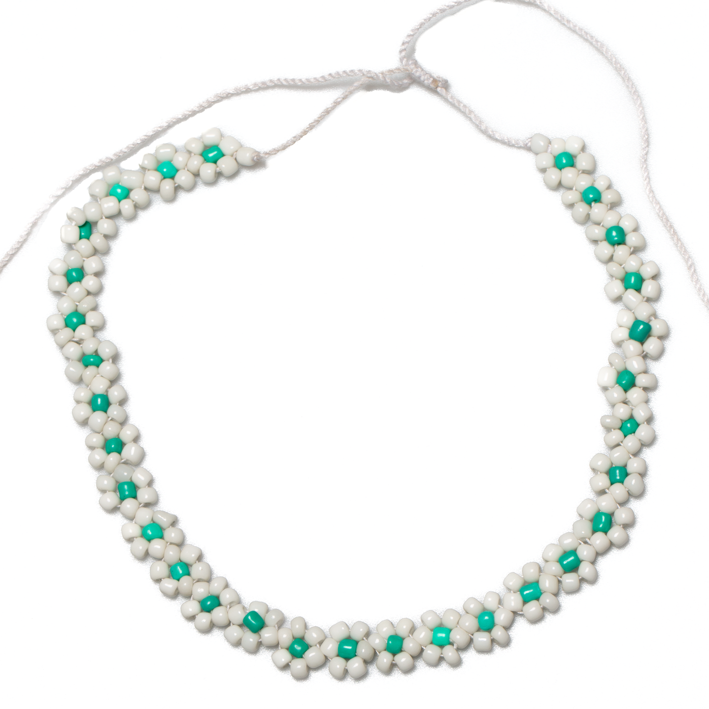 Court collier marguerite