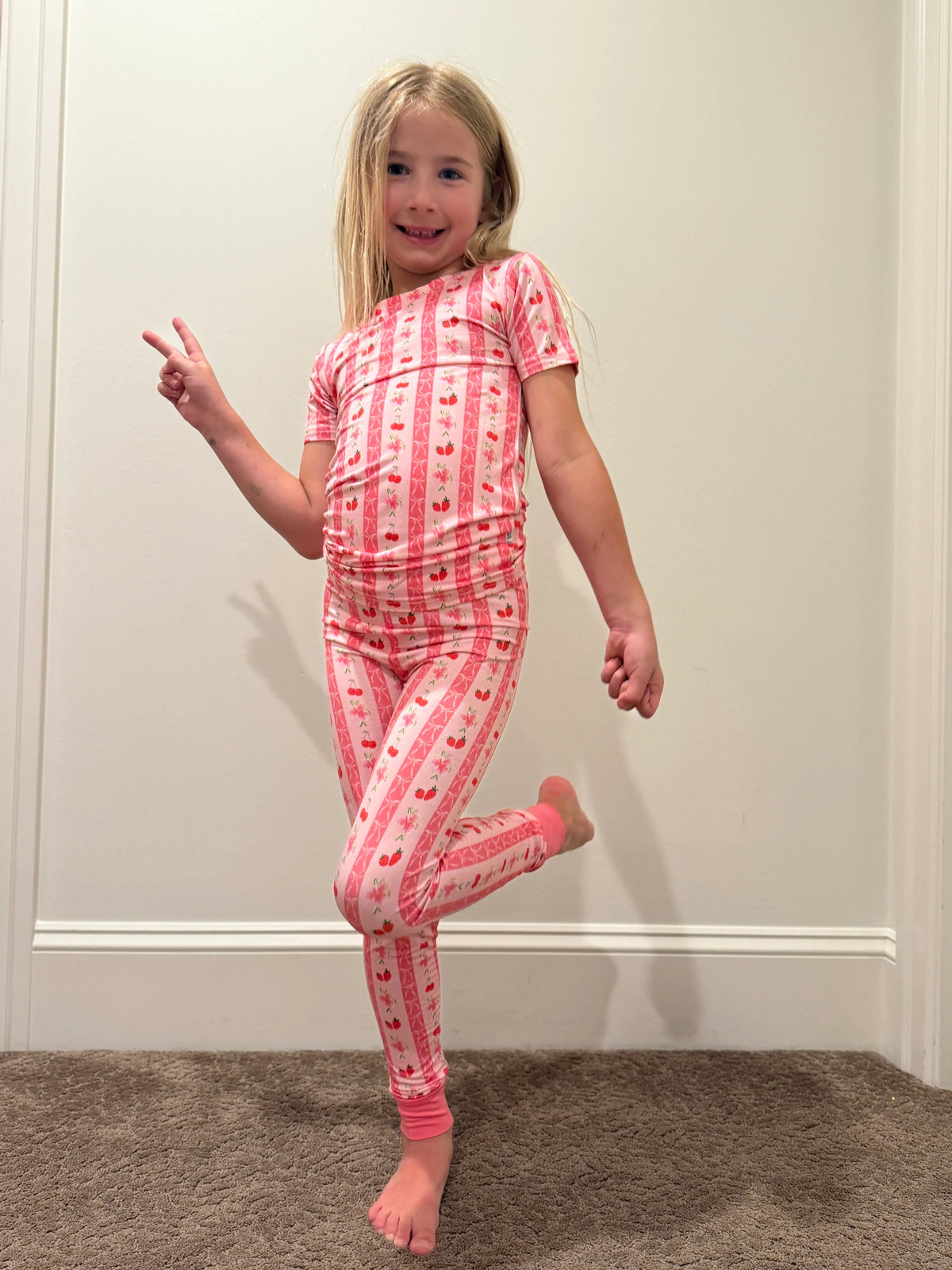 Pantalon de pyjama nœuds fraises et cerises roses pour enfants