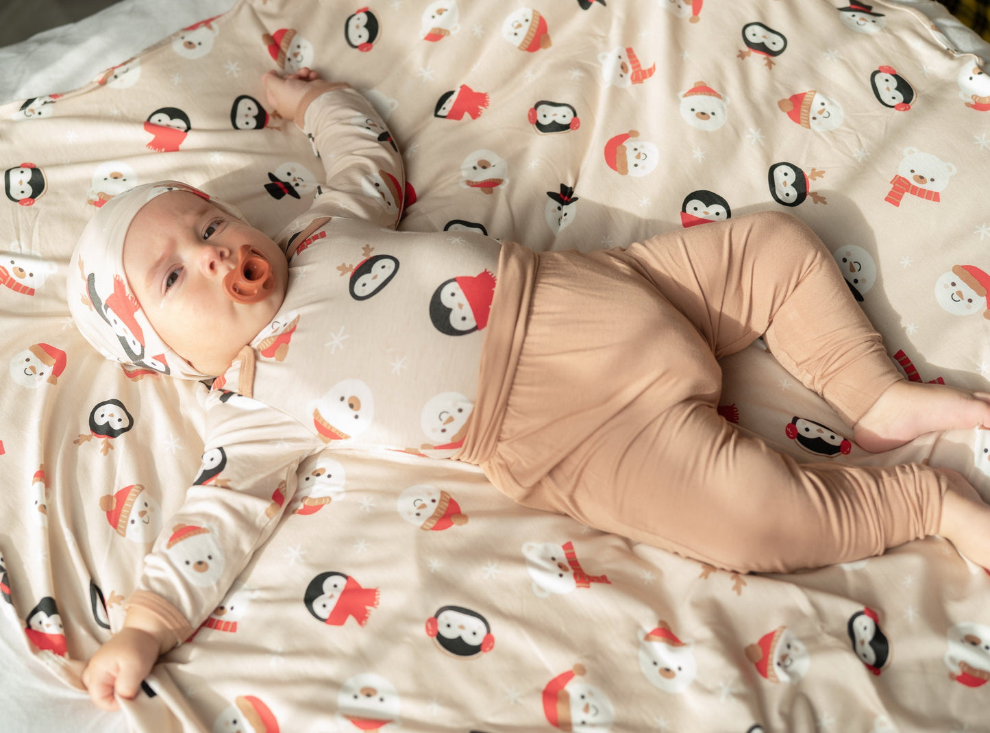 Bamboo Swaddle Blanket (Snowy Faces Print)