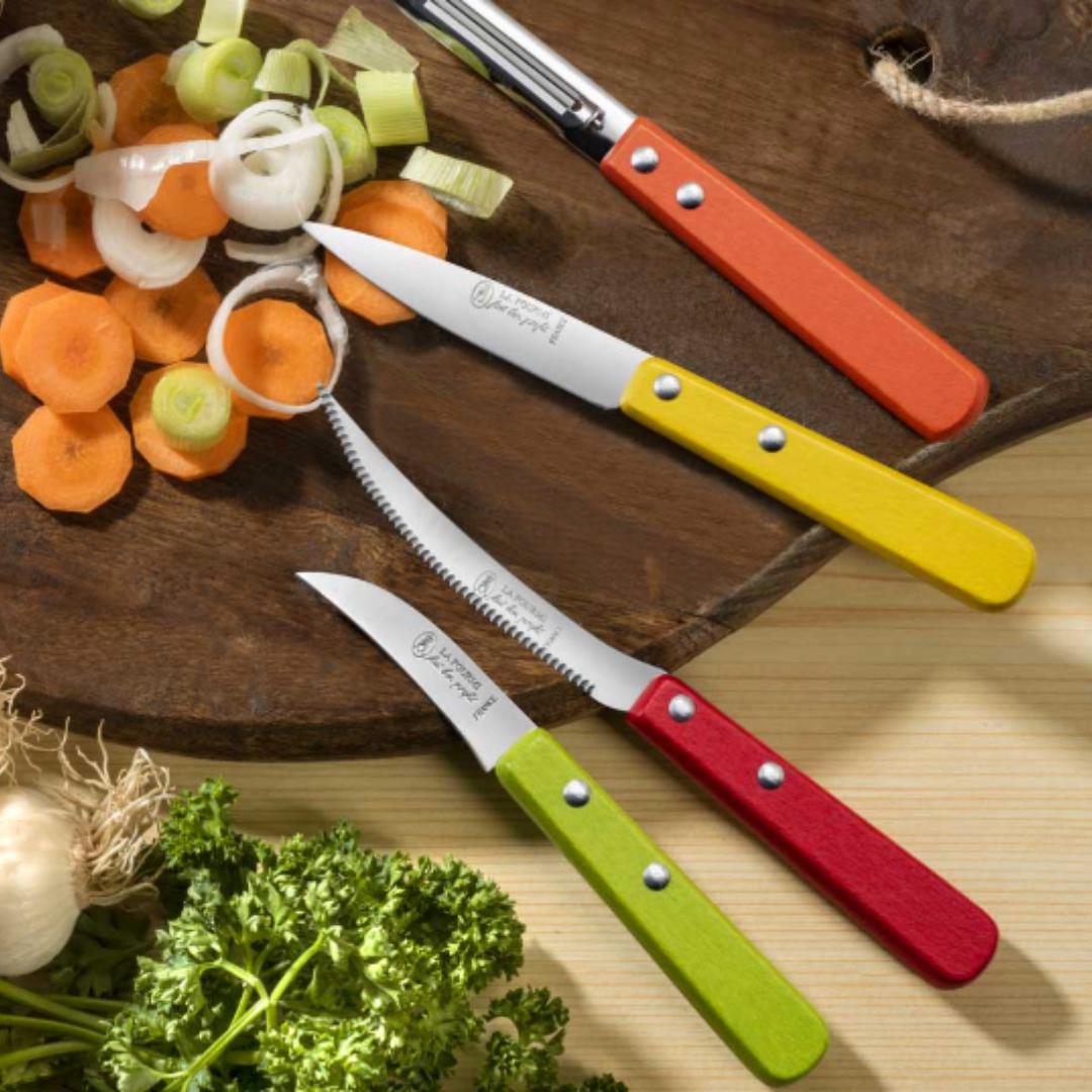 Tomato knife red beechwood handle
