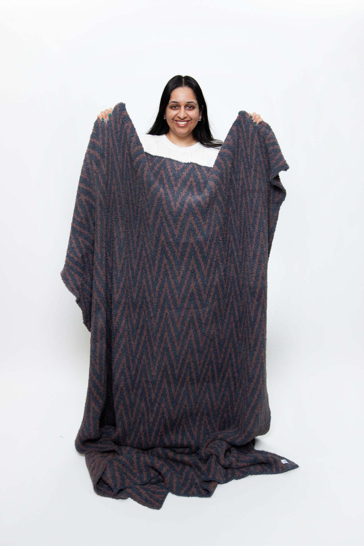 Turbulence & Peppercorn Zig Zag Print Extended Throw