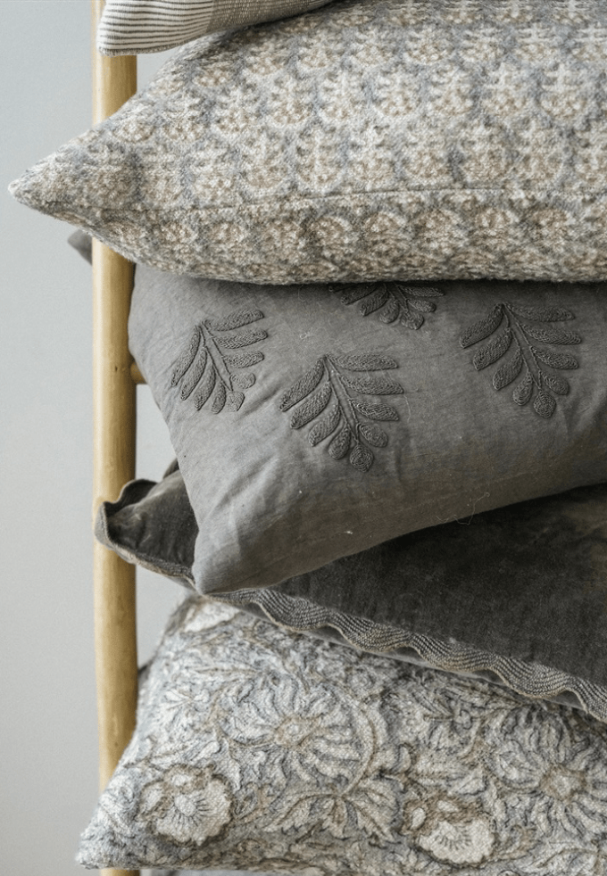 Orchard Pillow – Charcoal