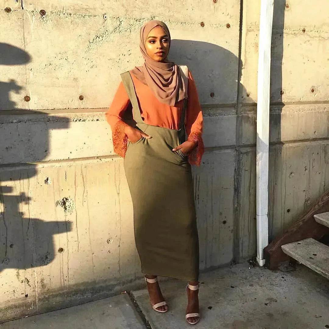 Oversized Middle Eastern Arab Sling Skirt