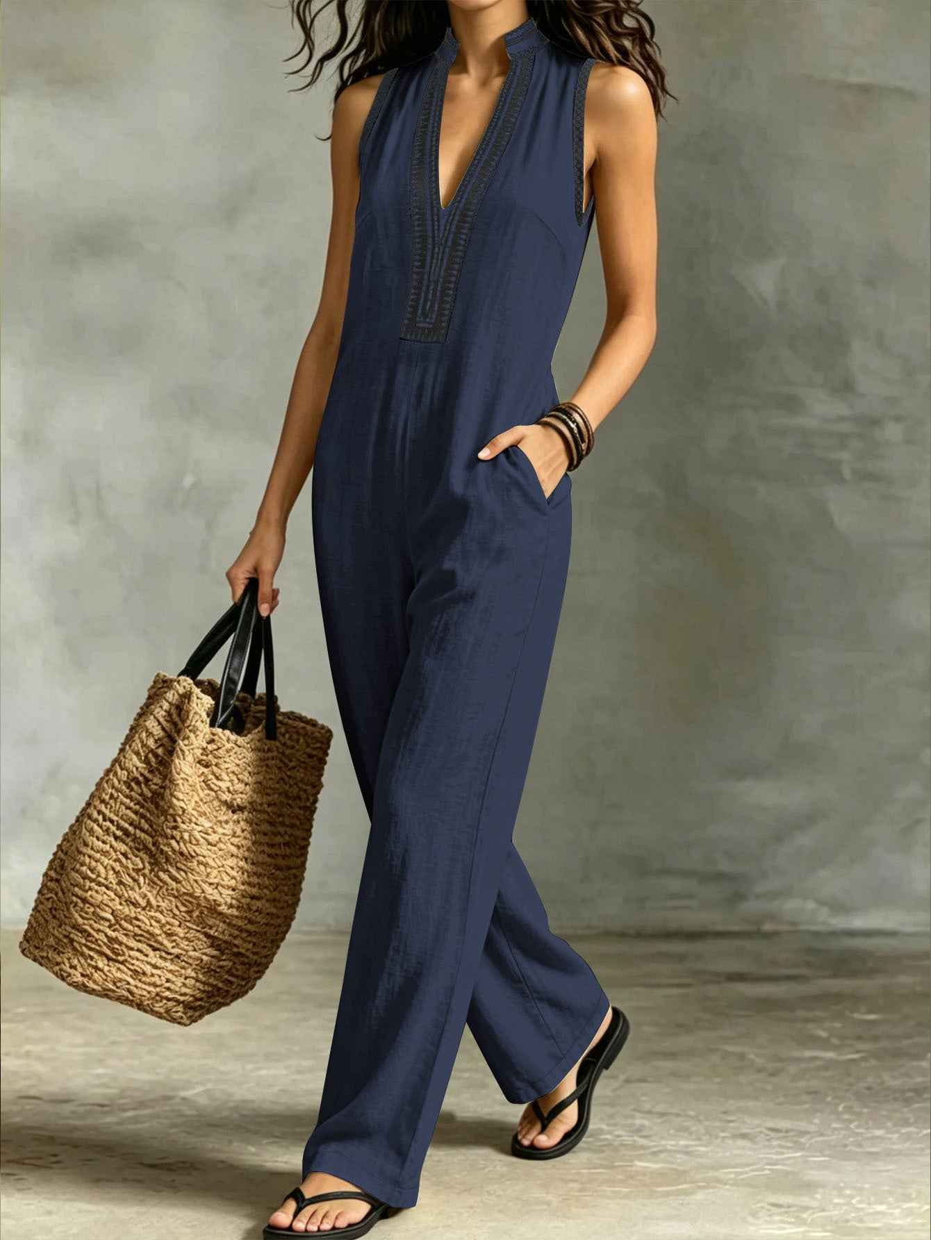 Women’s Sleeveless Stand Collar Jumpsuit – V-Neck Lace Trim Wide-Leg Pants with Pockets