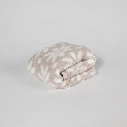 Blushing Beige and White Daisy Print Toddler Blanket
