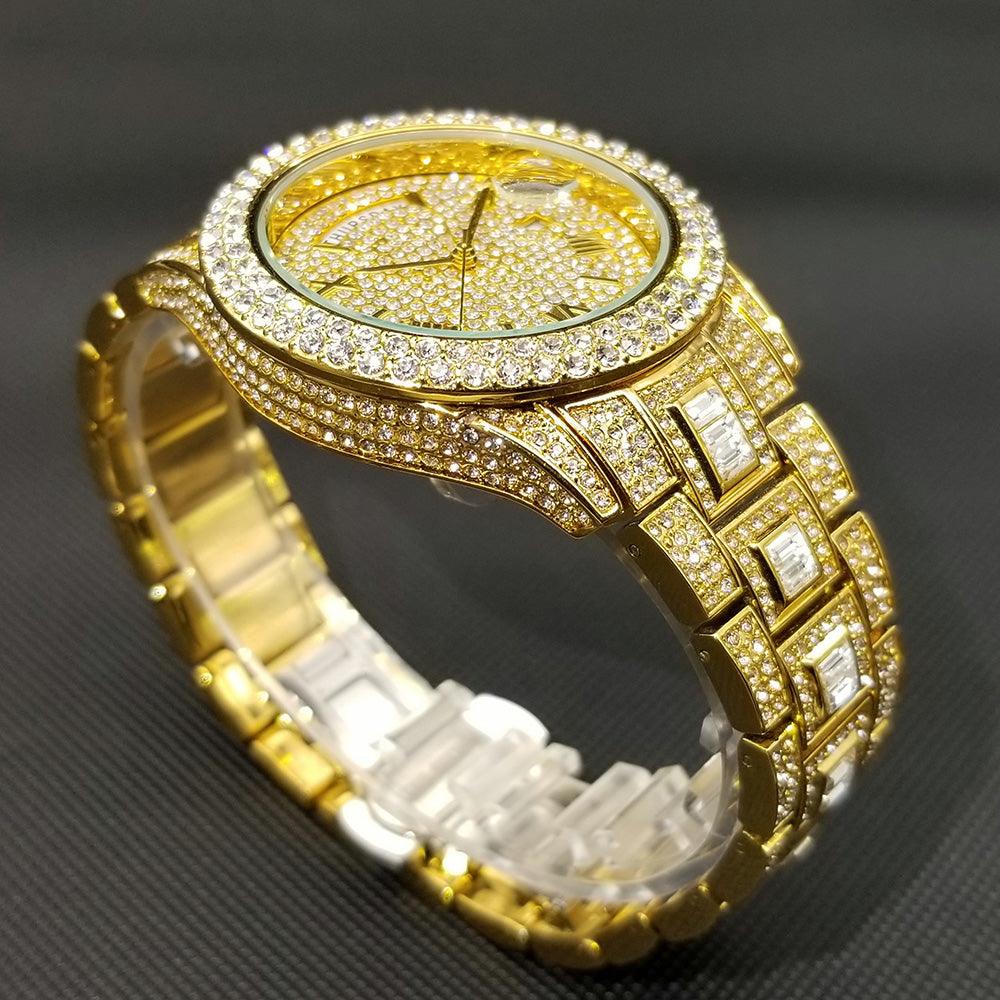 Montre entièrement sertie de cristaux glacés