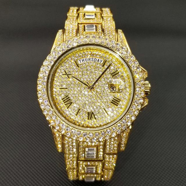 Montre entièrement sertie de cristaux glacés