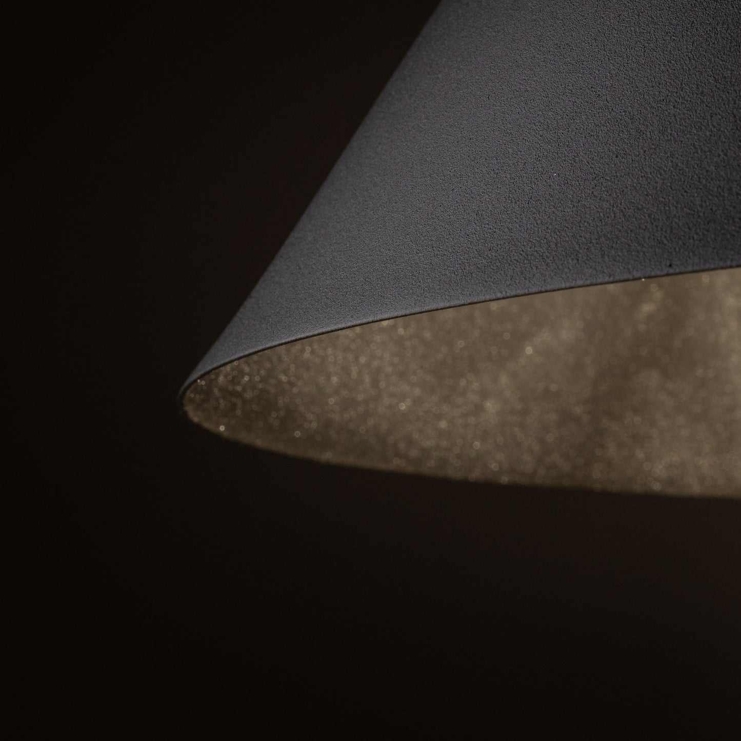 CONO Modern Minimalist Pendant Light XL