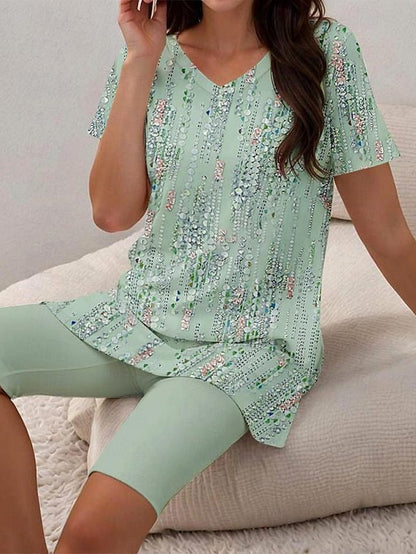 Women's Floral Print Two Piece Set – 3D Printed T-Shirt and Shorts Outfit