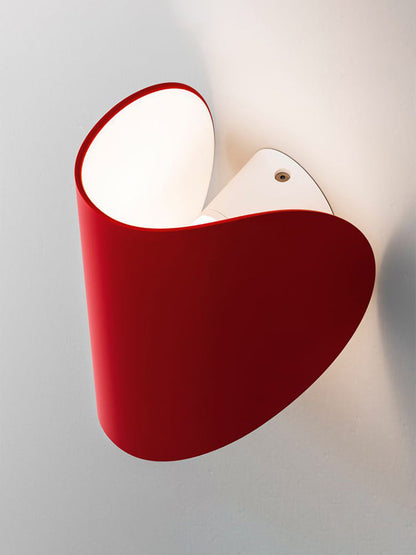 Creative Bedside Table Lamp – Modern Iron Nightstand Light for Bedroom & Living Room with E27/E14 LED