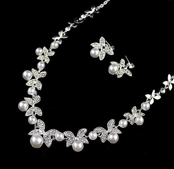 Bride diamond pearl necklace earrings set