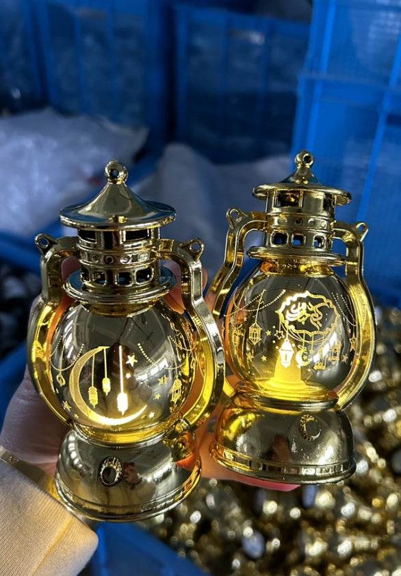 Ramadan Aïd Moubarak Lanterne LED Décoration de fête Cadeaux pour enfants Lanterne sculptée au laser du Moyen-Orient