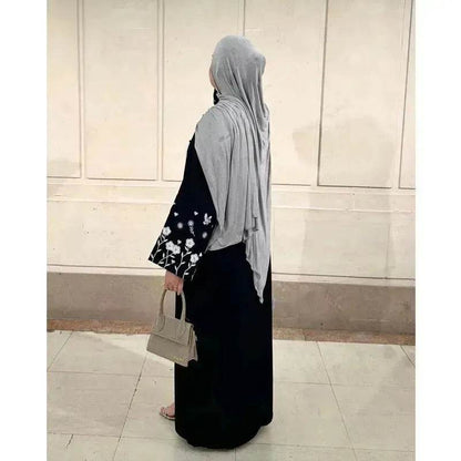 Luxury Dubai Abaya Dress Turkey Abaya Kimono Middle East Dubai Women's Embroidered  Loose Cardigan Gown