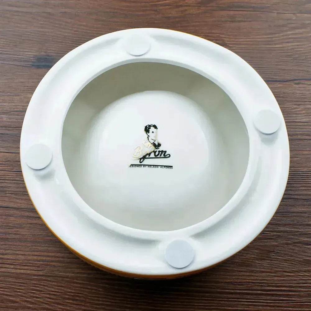 Cigar four middle round ashtray