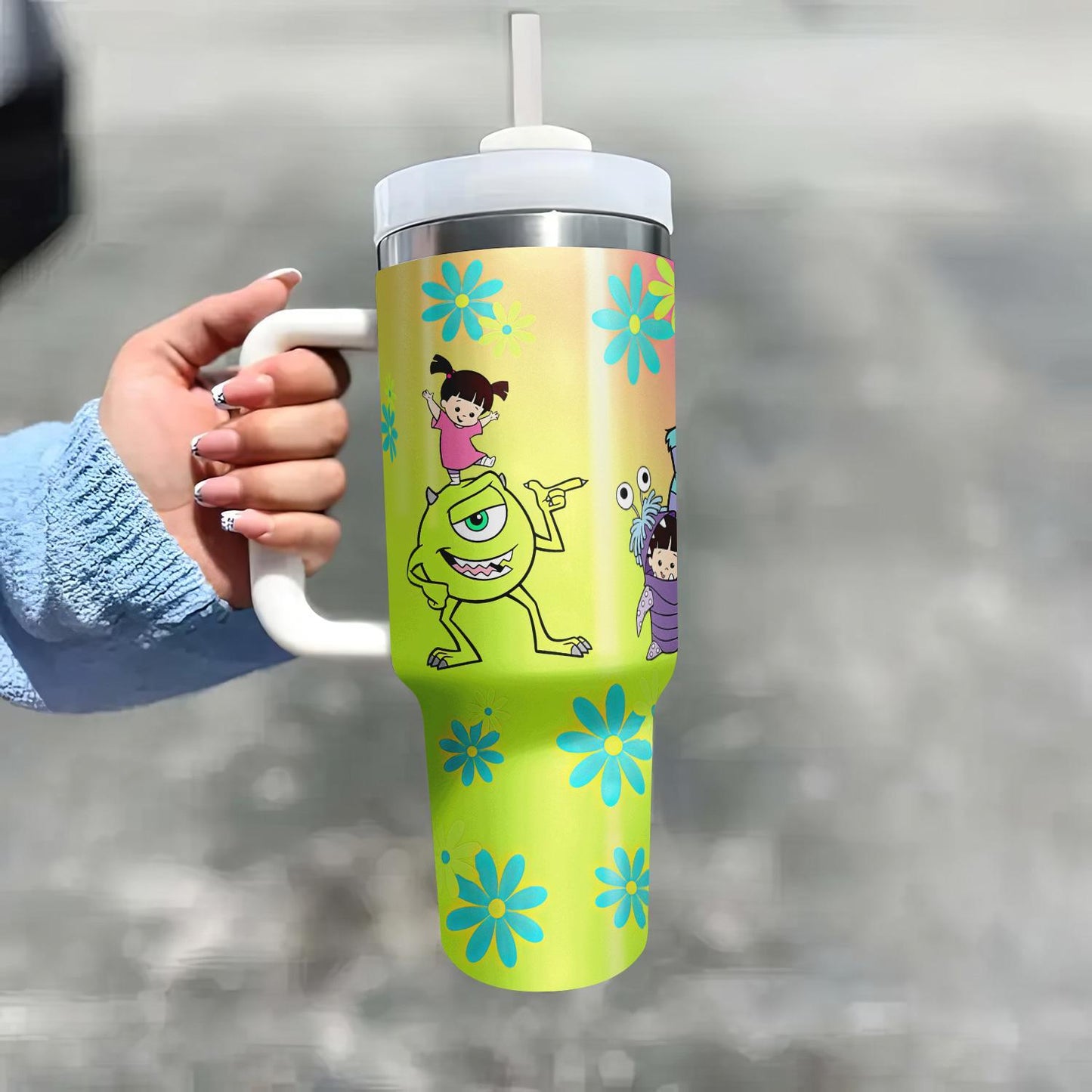 Disney Monstres & Cie Tasse de voyage isotherme 1,2 L - Acier inoxydable avec poignée, couvercle et paille | Parfaite pour le sport, la voiture et comme cadeau pour la famille et les amis | Idéale pour Noël, Halloween, les anniversaires