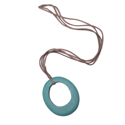 Pendentif ovale simple sur suède