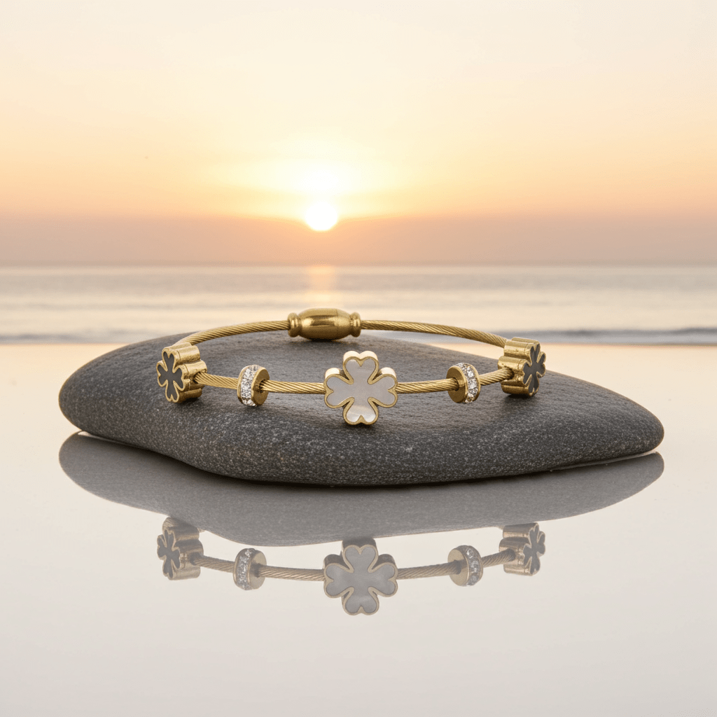 18K Gold Plated 3 Flower Charm Bracelet