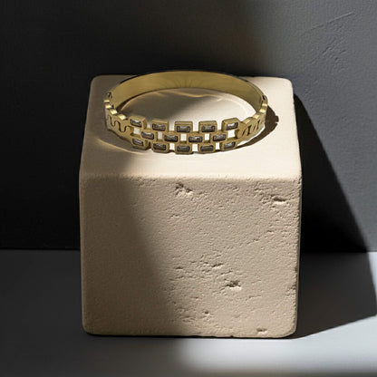 Radiant Links Crystal Bangle