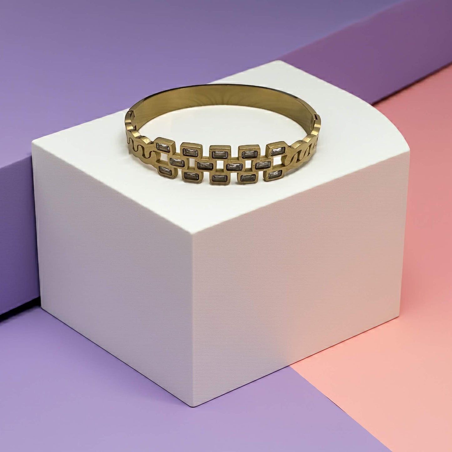 Radiant Links Crystal Bangle