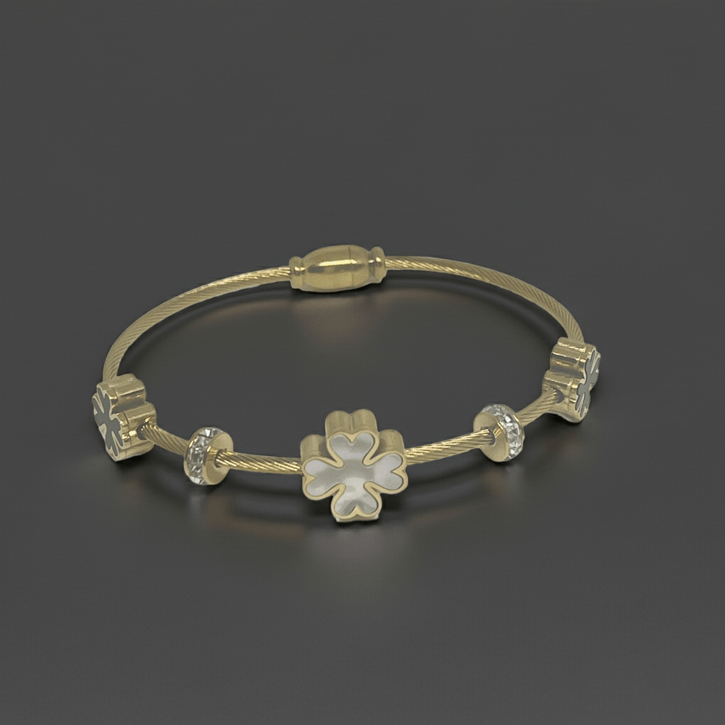 18K Gold Plated 3 Flower Charm Bracelet