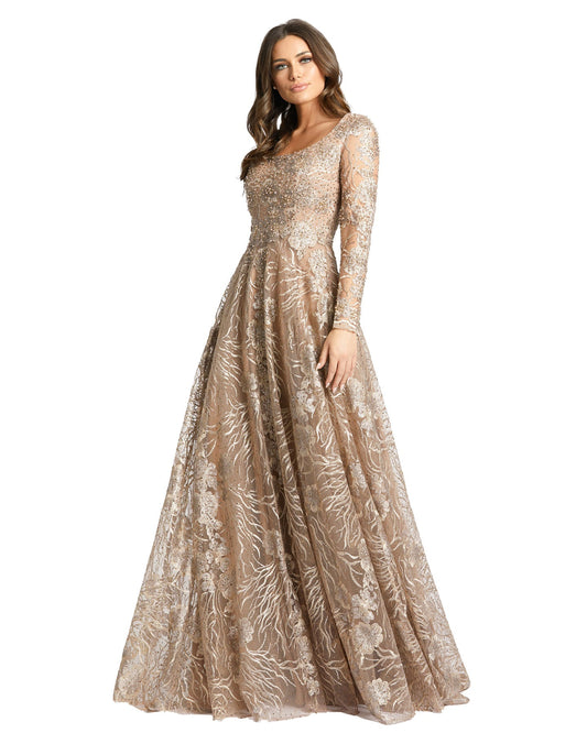 Robe longue brodée de fleurs à manches longues et encolure carrée