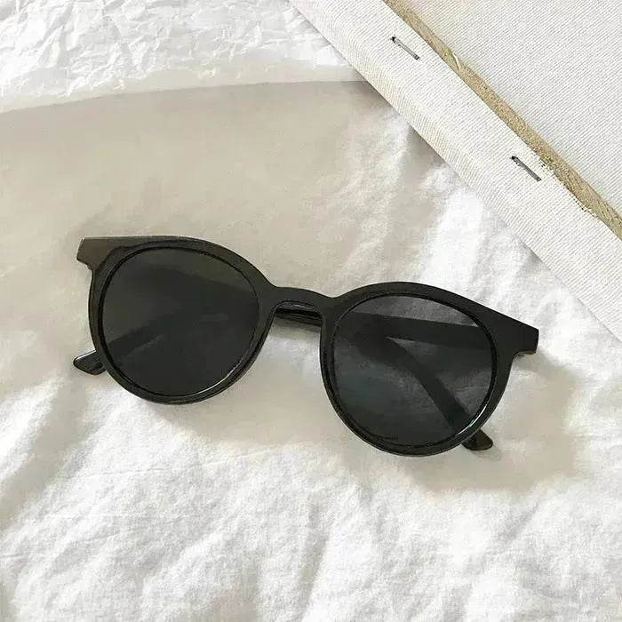 Unisex sunglasses round frame Glass UV400
