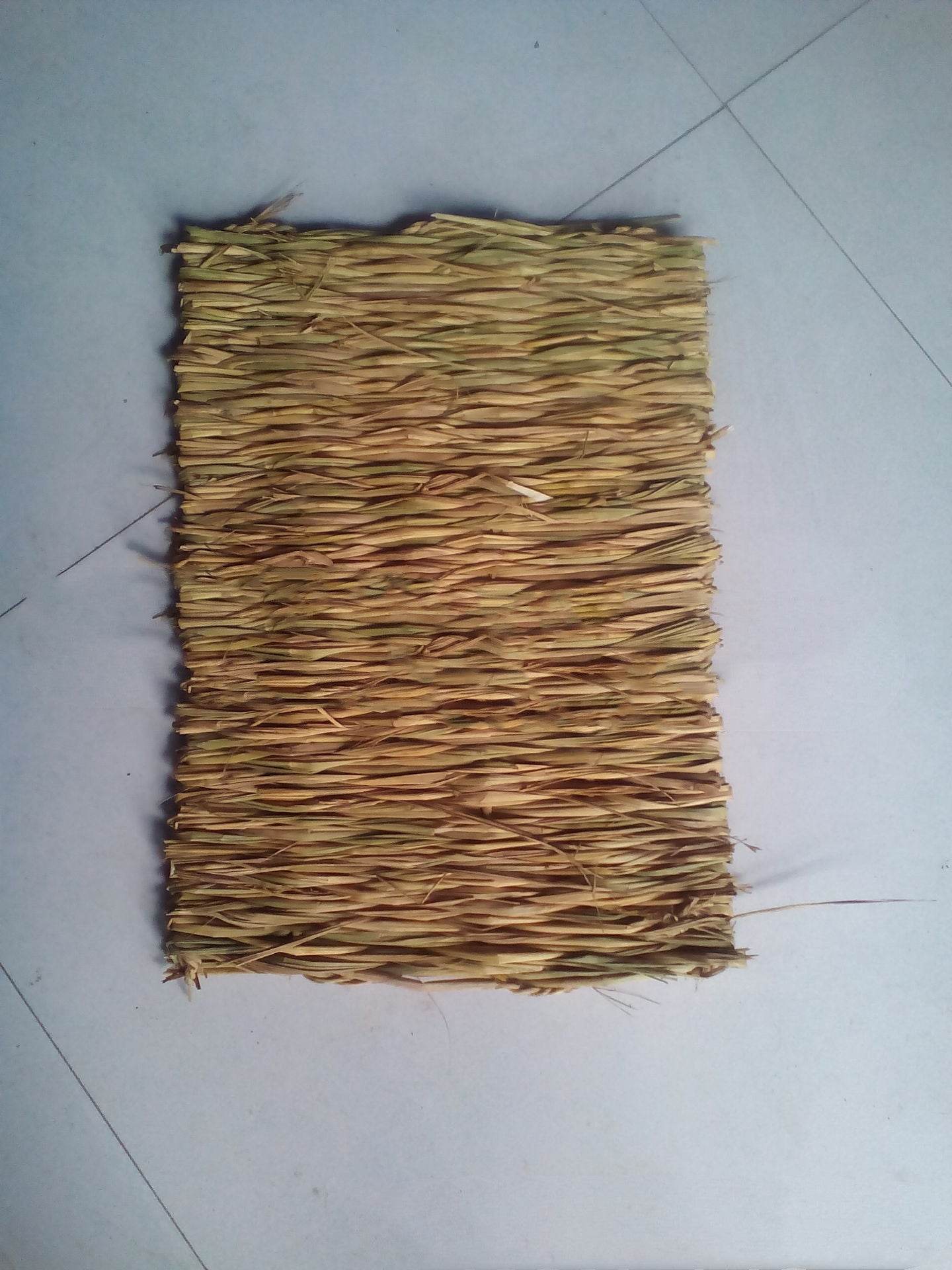 Tapis en paille naturelle pour animaux de compagnie