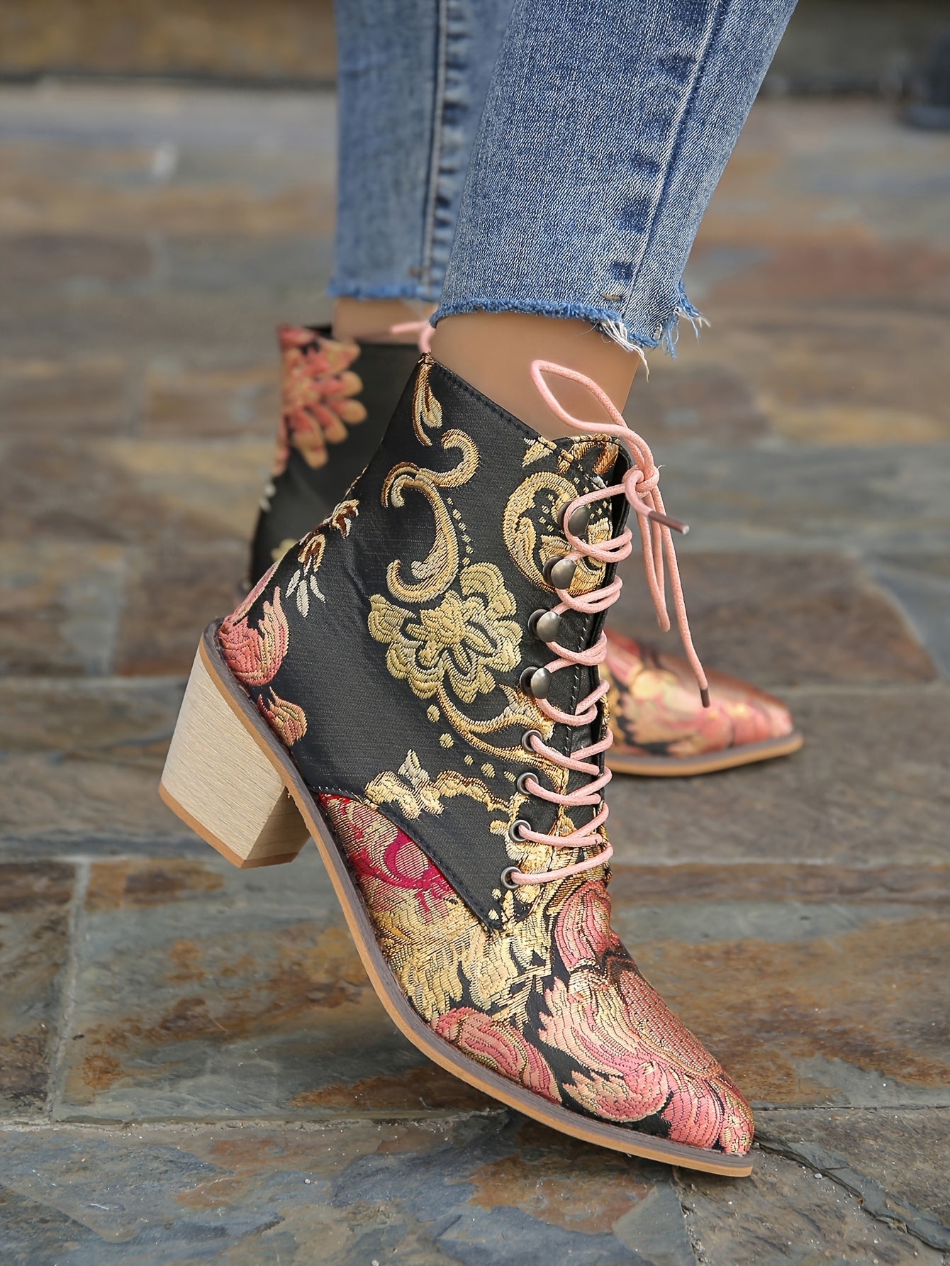 Women's Vintage Flower Boots, Lace Up Chunky Heel Western Cowboy Boots, Point Toe Stylish Chelsea Boots fall