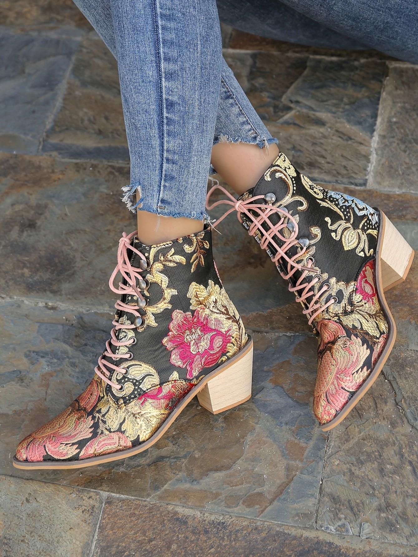 Women's Vintage Flower Boots, Lace Up Chunky Heel Western Cowboy Boots, Point Toe Stylish Chelsea Boots fall