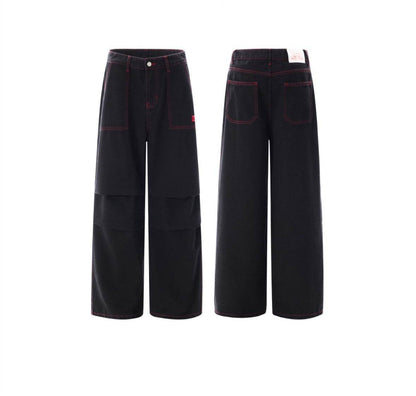 Contraste de couleurs noir et rouge pour des vêtements de travail avec pantalon à poches