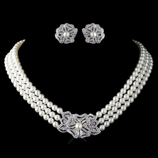 Parure de bijoux collier et boucles d'oreilles en perles et strass
