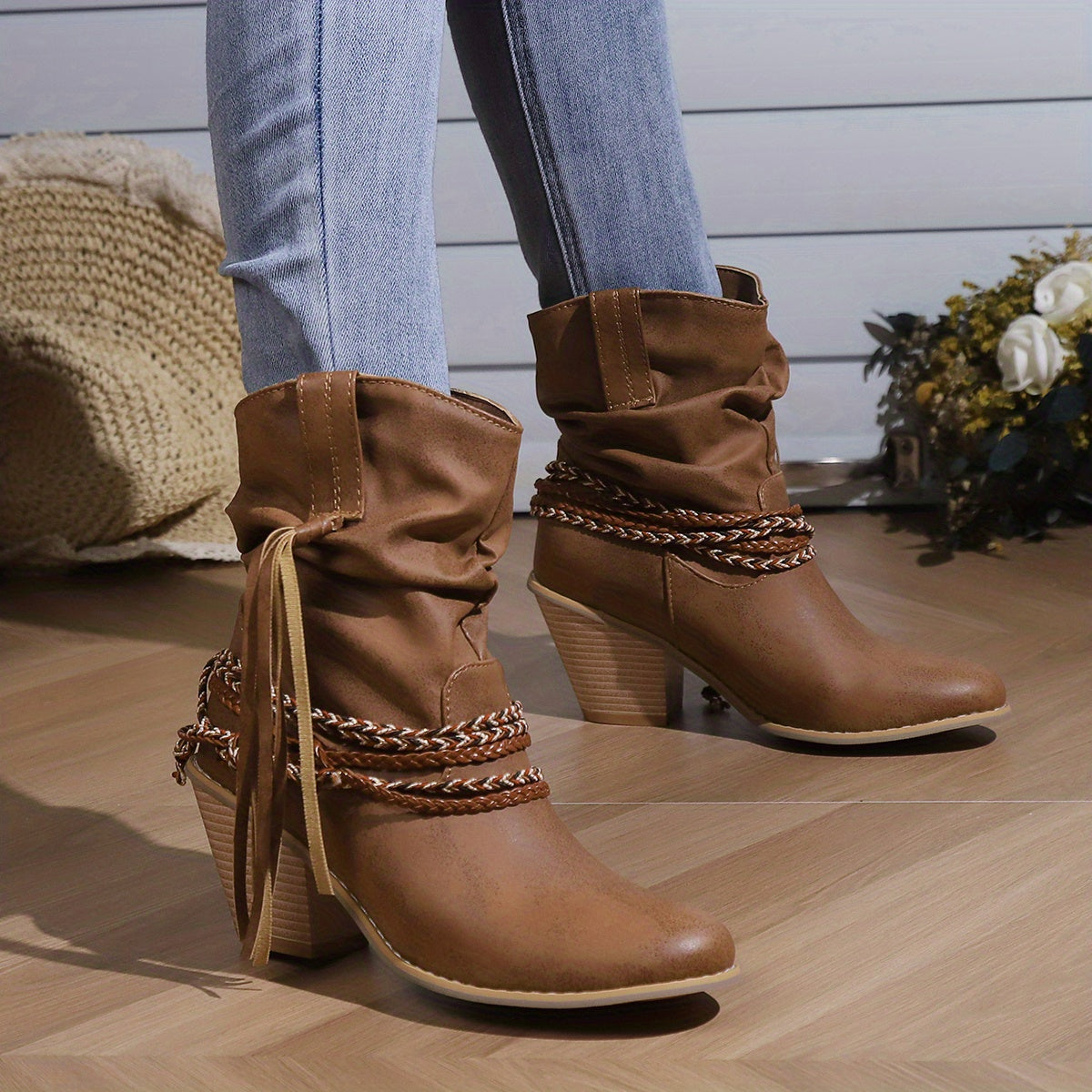 Womens Vintage-Inspired Chunky Heeled Cowboy Boots - Fashionable Tassel & Braided Band Detail, Slip-On Comfort, Soft Slouchy Texture - Retro Short Western Boots