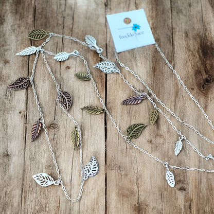 Collier Feuille Cascade – Longue chaîne à superposition avec feuilles en argent et métaux mélangés en cascade