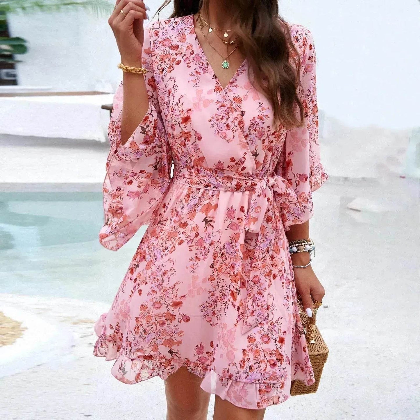 Robe courte décontractée d'été en mousseline à imprimé floral, manches courtes, à lacets, volants, col en V, mini-robes courtes, vêtements pour femmes