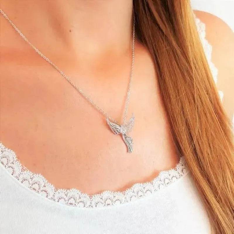 Collier pendentif "Ange Moderne" en diamant pour femme