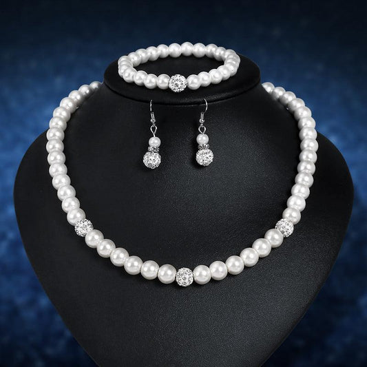 Parure collier et boucles d'oreilles de mariée classique en trois pièces