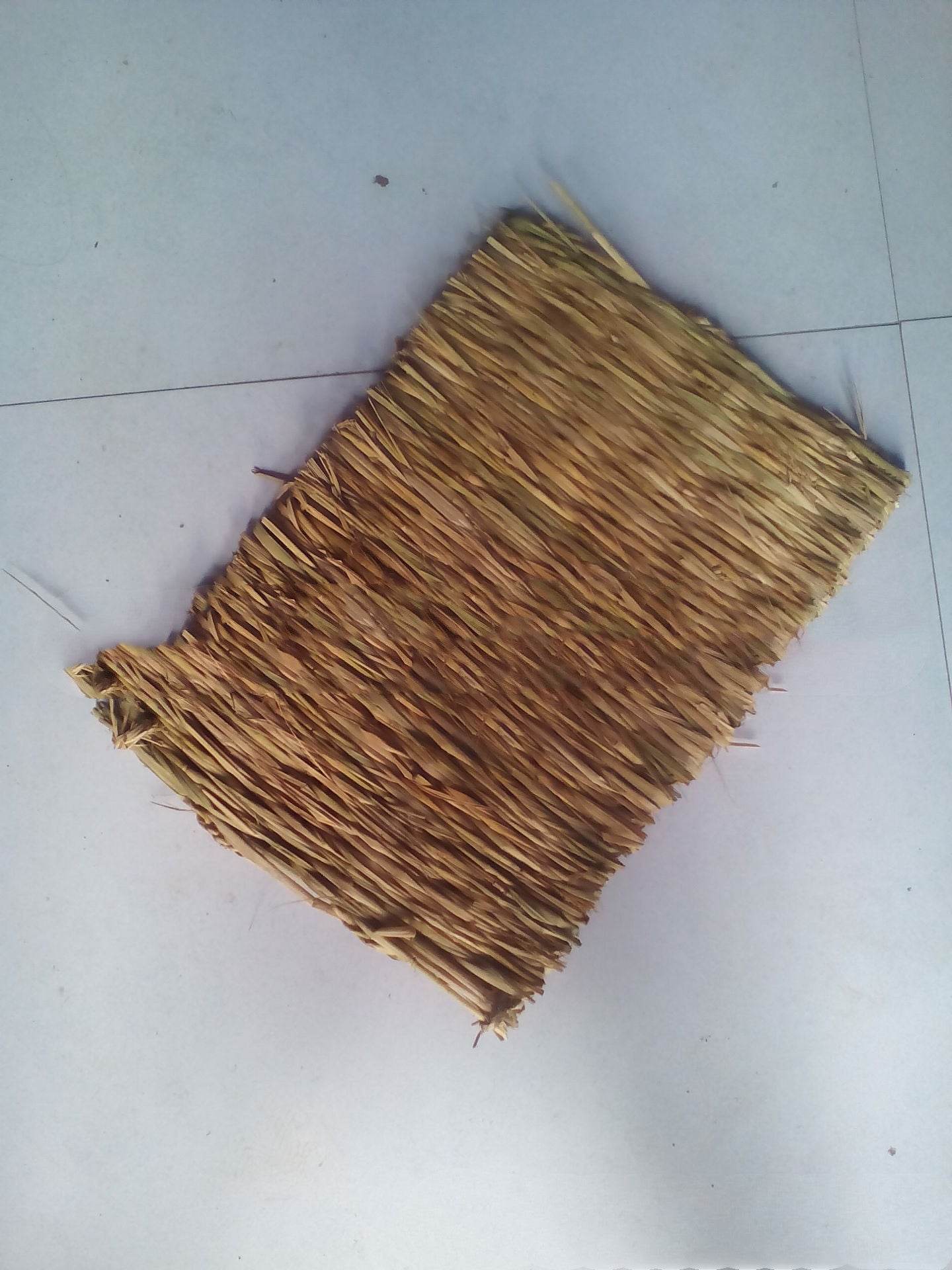 Tapis en paille naturelle pour animaux de compagnie