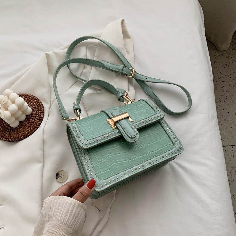 Women Fashion Rivet Leather crossbody Bag for Women Flap Handbag