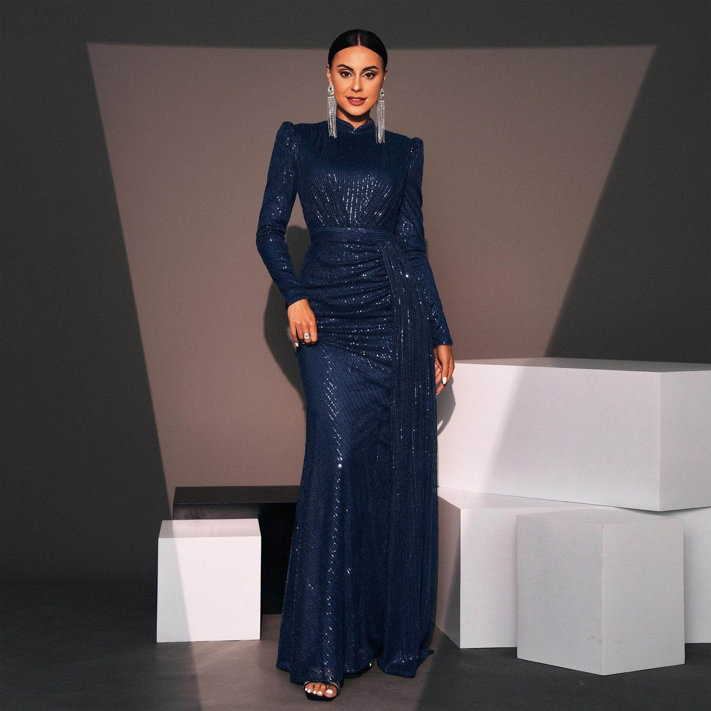 Long Sleeve Round Neck Slim Long Sequined Banquet Dress
