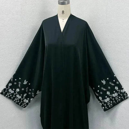 Luxury Dubai Abaya Dress Turkey Abaya Kimono Middle East Dubai Women's Embroidered  Loose Cardigan Gown