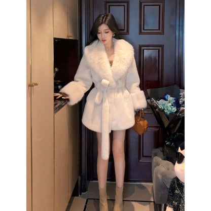 Women’s Mid-Length Faux Fur Coat with Large Fur Collar & Belt – Elegant Winter Wrap Coat