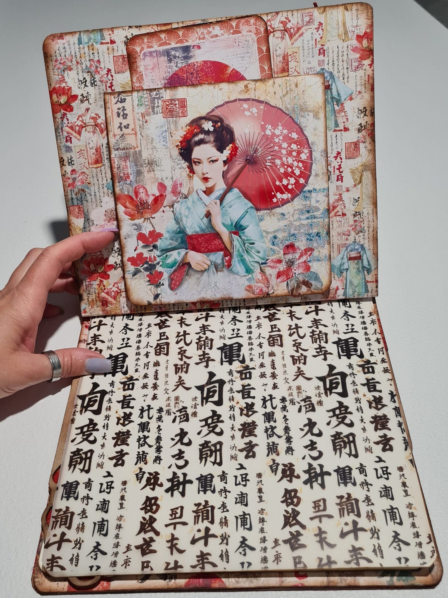 Land Of The Rising Sun Bloc de Papiers à Découper 15x15cm 24 feuilles/paquet