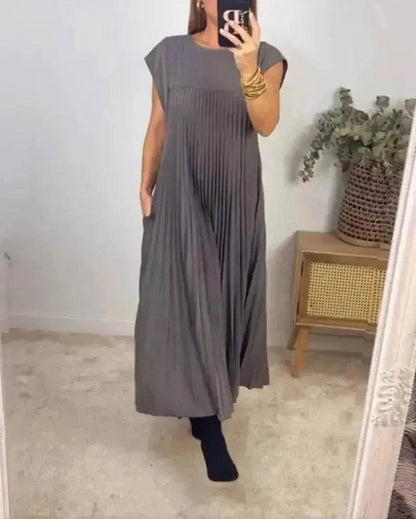 Women Summer Pleated Maxi Dress Casual Short Sleeve Crewneck Flowy Swing Long Dress with Pockets