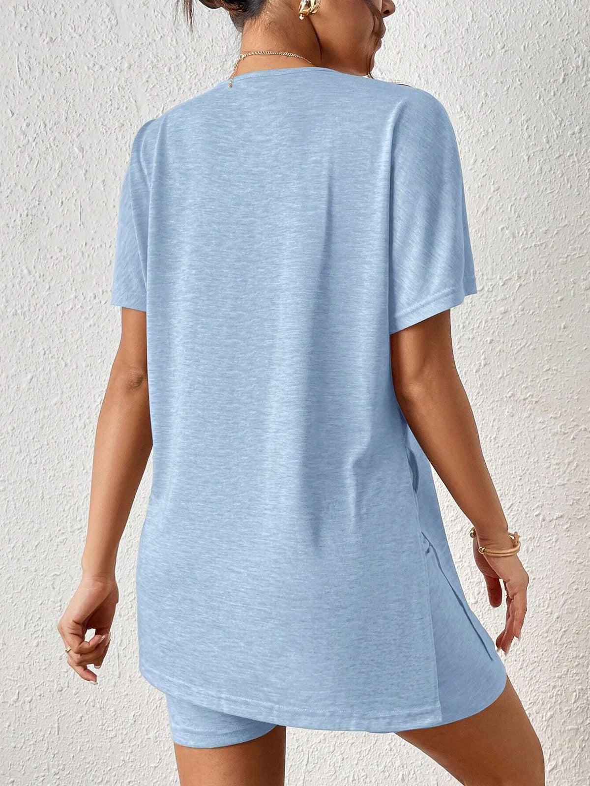 Women's Casual Solid Color Batwing Sleeve Tunic Top & Shorts Two-Piece Set