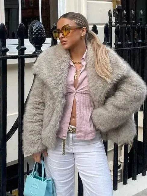 Manteau d'hiver en peluche à col ouvert et revers épais, manteau en fausse fourrure pour femmes