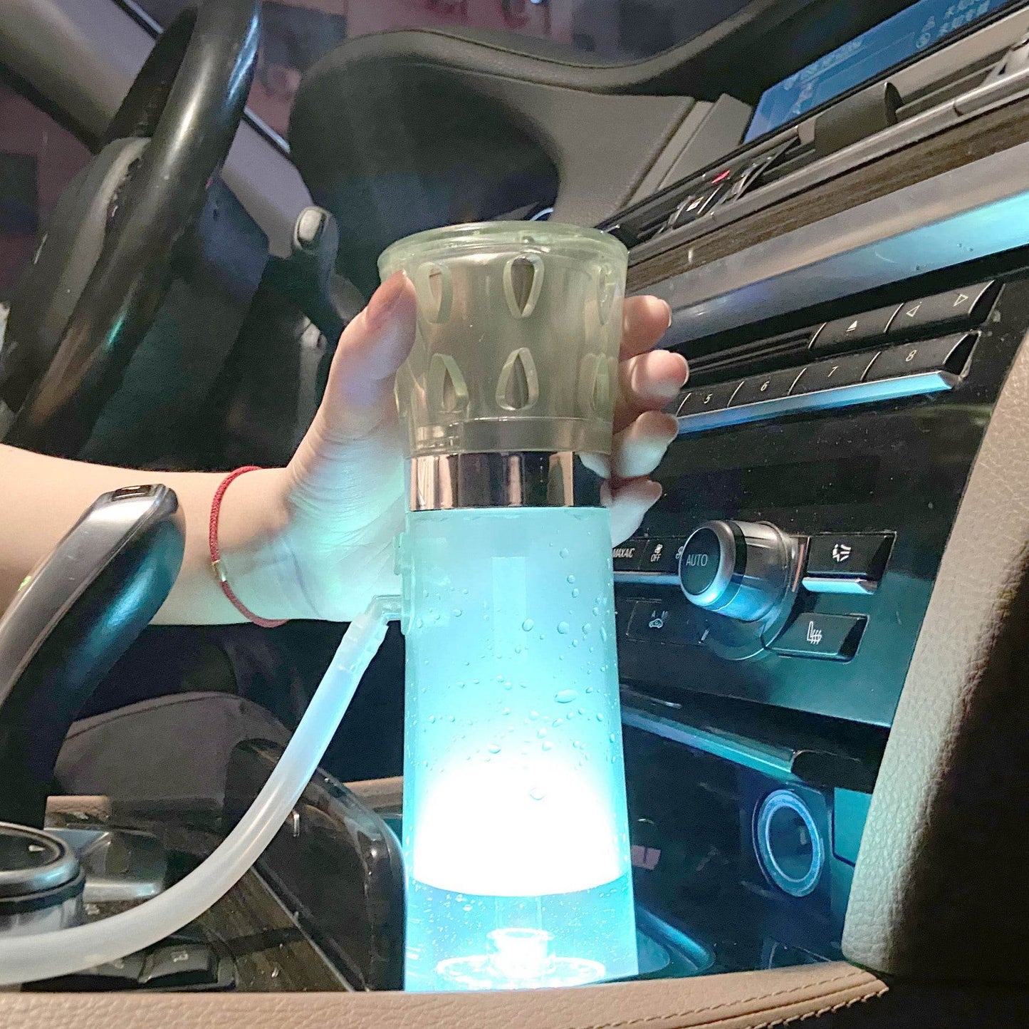Portable Car Anti-tropical Hook Can Be Held With LED Light Plastic Hookah Set