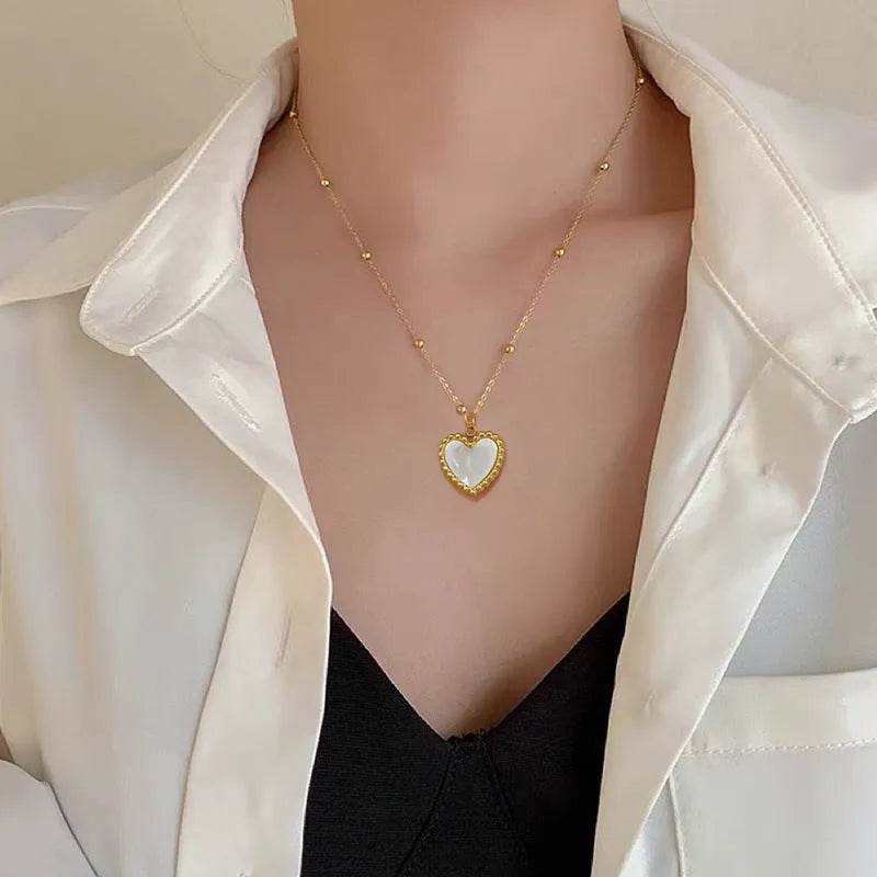 Collier Cœur Amour pour la Saint-Valentin Tempérament Personnalité Minimaliste Four Réel Or Collier Femme