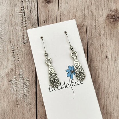 Detailed Drop Earrings