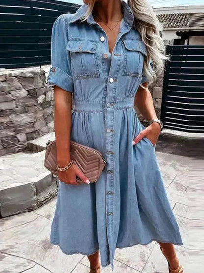 Robe patineuse mi-longue en jean bleu pour femme, coupe ajustée, à revers et boutonnée, style amincissant et élégant