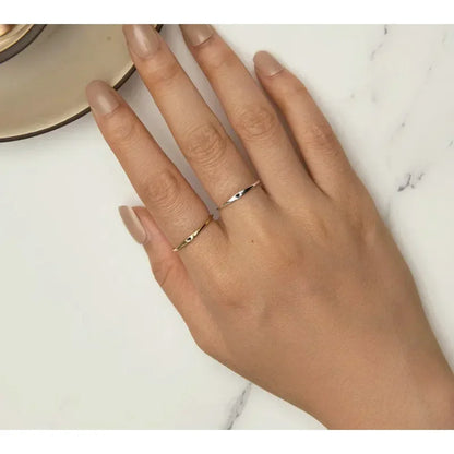 925 Sterling Silver Heart Wedding Band - Symbol Of Love, Stackable Promise Ring In 2 Colors (Size 5-10)